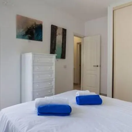 Villa Beachside Eter With Private Pool, Bbq & Fast Wifi *
