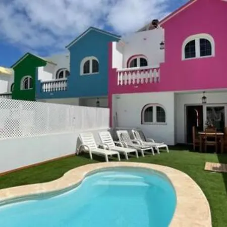 Beachside Eter With Private Pool, Bbq & Fast Wifi Corralejo