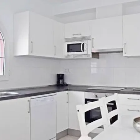 Villa Beachside Eter With Private Pool, Bbq & Fast Wifi *