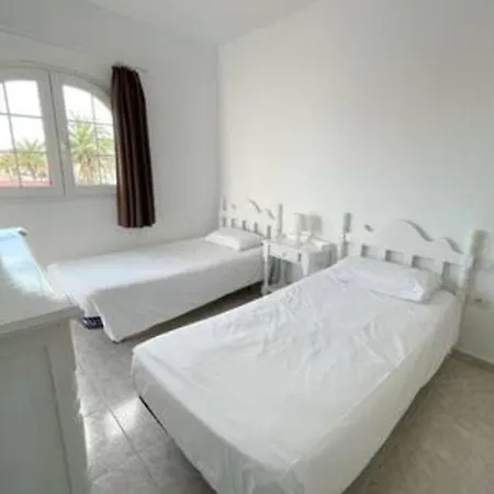 Beachside Eter With Private Pool, Bbq & Fast Wifi Villa Corralejo